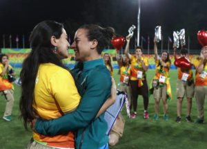 Olympian proposes to girlfriend